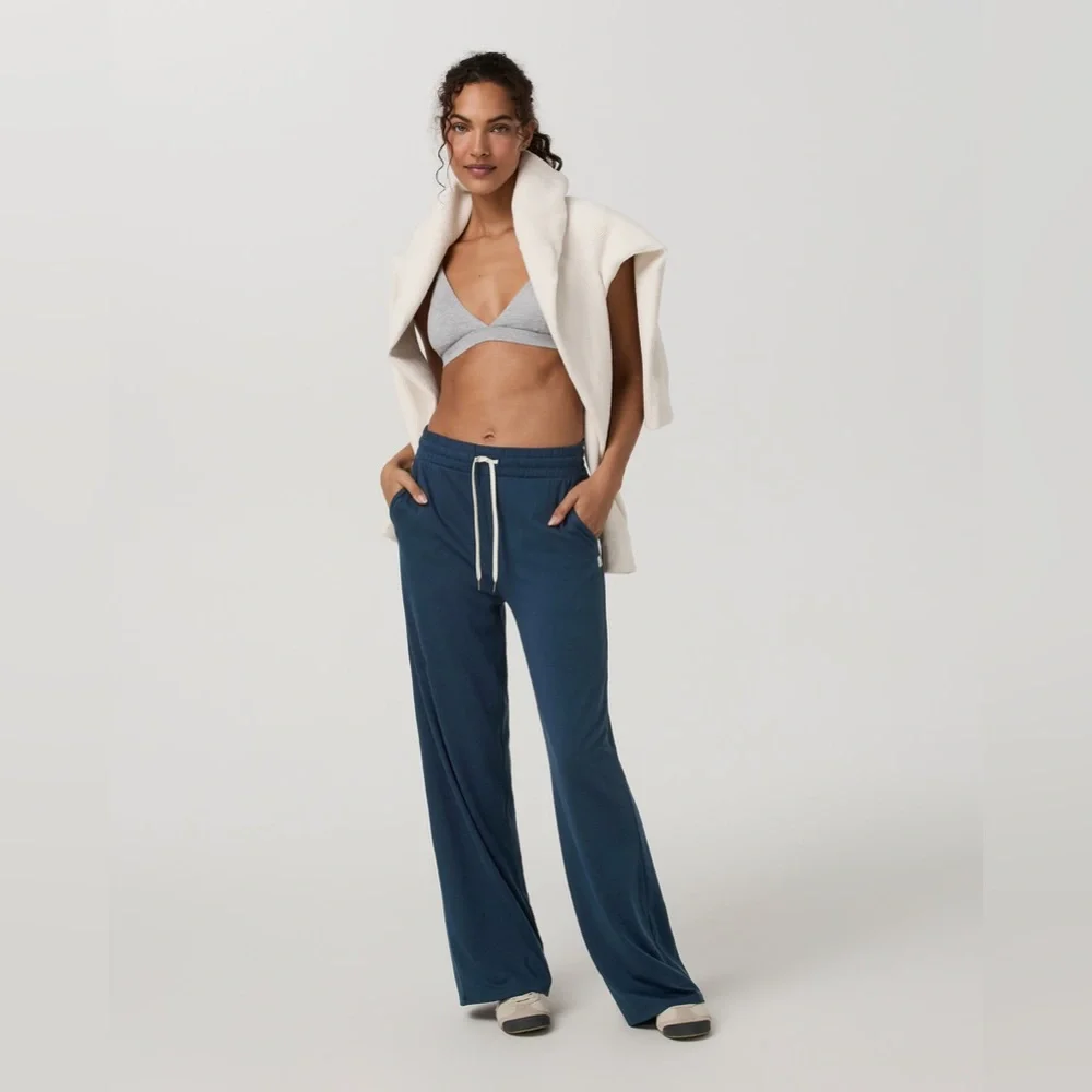 NWT Vuori Halo Essential Wideleg Pant in Blue Coast Heather - Picture 4 of 12